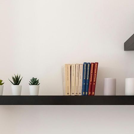 The Place, Your Place To Be - Via Tadino Apartment Milan Luaran gambar